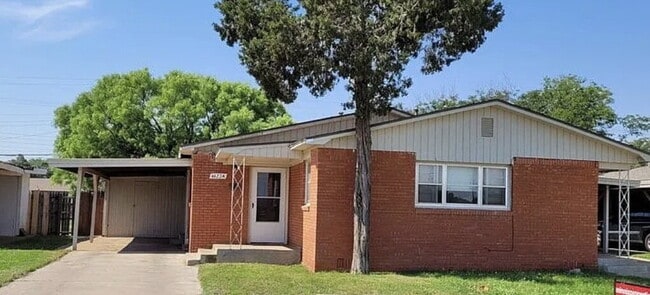 Building Photo - Cute 2 bed 1 bath!