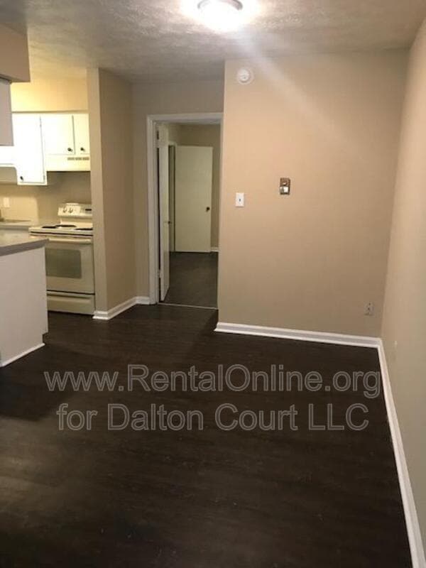 Photo - 1972 Cambridge Dr Unidad 22