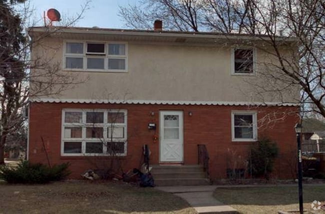Building Photo - 205 9th St S Rental