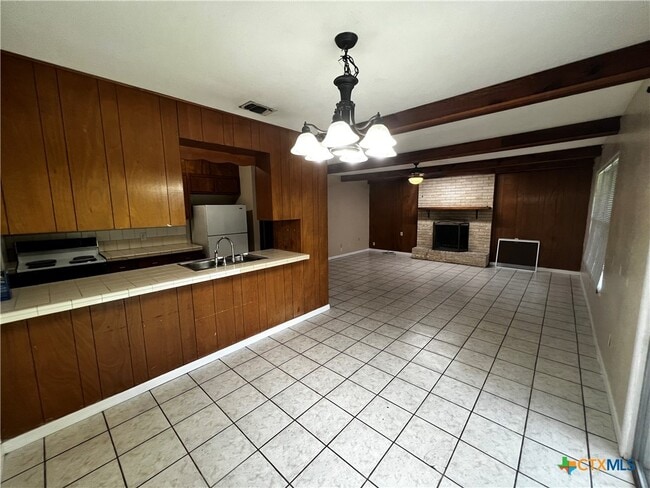 Photo - 1004 Hillyer St