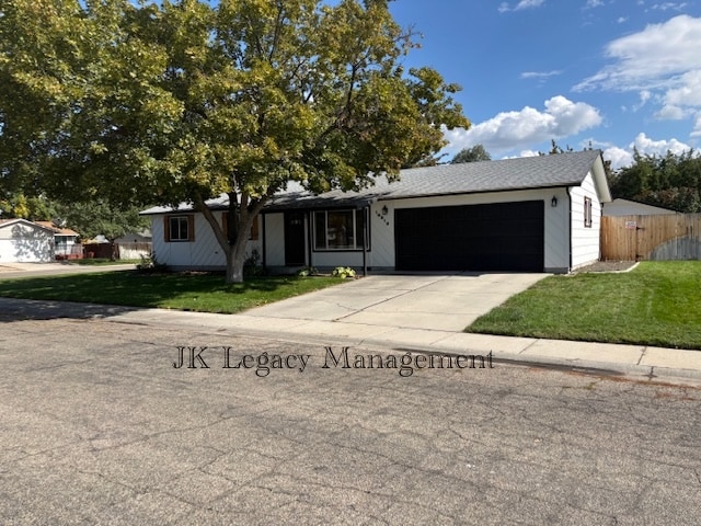 Building Photo - 10513 W Poppy St