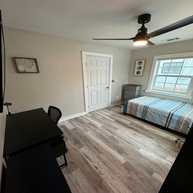 Photo - 1411 Clairmont Rd