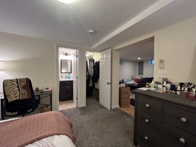 Photo - 300 Lexington Dr Unit Basement Apartment