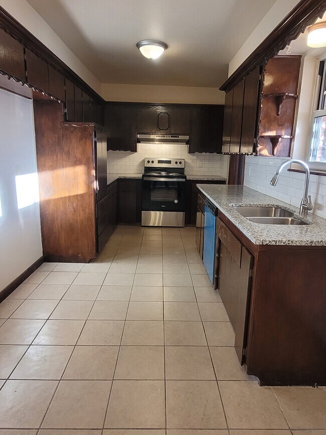 Photo - 4805 Del Crest Dr