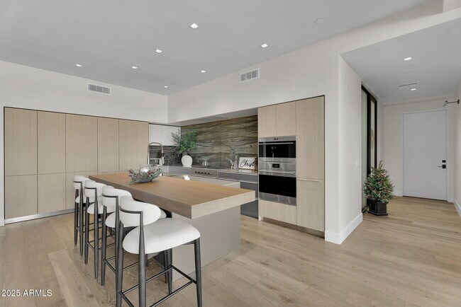 Photo - 6321 E Phoenician Blvd