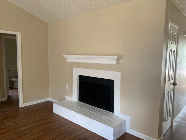 Photo - 22610 Leedstown Ln