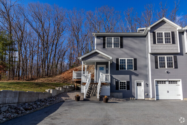 Building Photo - 50 Clinton Rd Unit 1 Rental