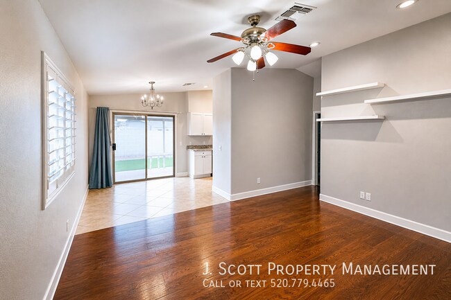 Photo - 135 W Ingram St