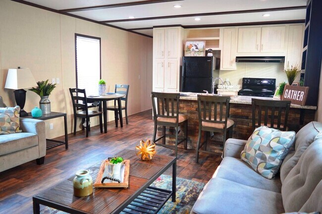 New 3 Bedroom, 2 Bath! SUMMER SPECIAL- LIM... - New 3 Bedroom, 2 Bath! SUMMER SPECIAL- LIM... Apartment Unit 23