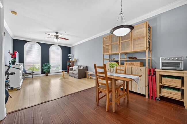 Building Photo - 2299 Lone Star Dr Unit 444