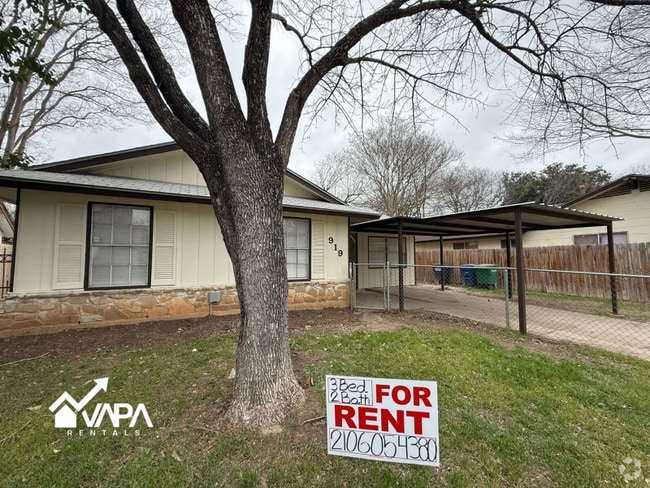 Building Photo - 919 Green Park St Rental