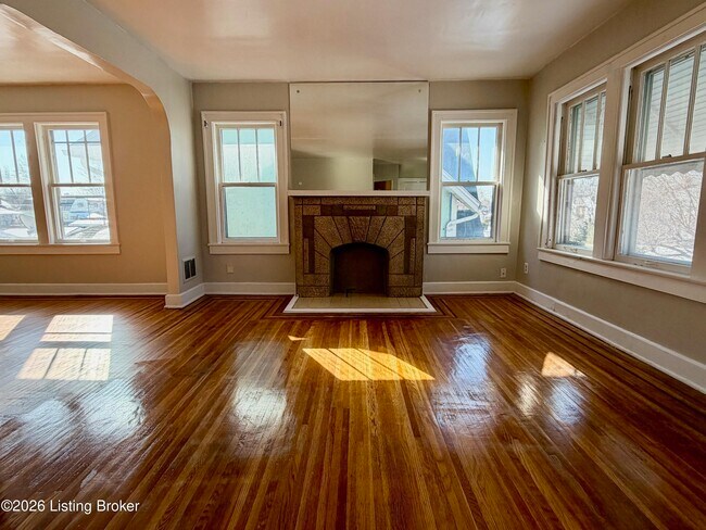 Photo - 729 S 39th St Unit 2