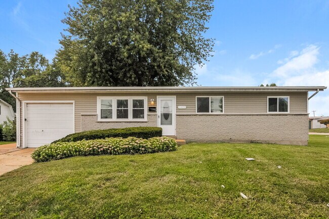 Photo - 1425 Shackelford Rd House