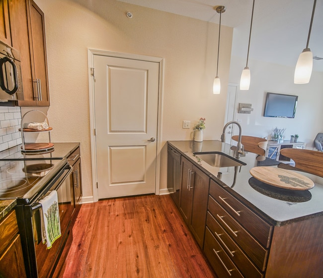 Photo - Chisholm Lake Apartments