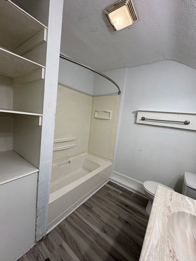 Photo - 134 Central Ave Unit 134 Central Ave #2 (Up)