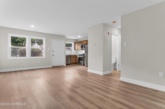 Photo - 107 Tavistock Dr