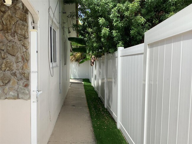 Photo - 11019 SW 5th St Unit 11019