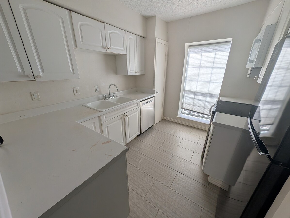 Photo - 9017 Rue Cambon St Unit 98