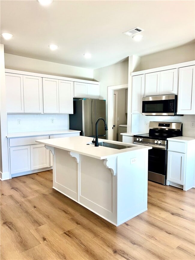 Photo - 1801 Lapis Ave