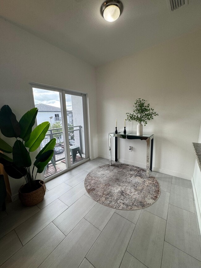 Photo - 520 W 79th St Unit C1