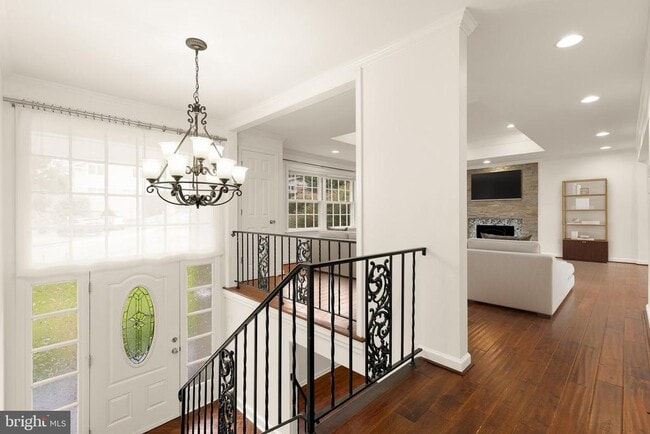 Building Photo - 6203 Hardy Dr