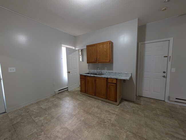 Photo - 212-216 Lyman St Unit 2L