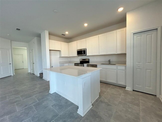 3019 Chantilly Dr