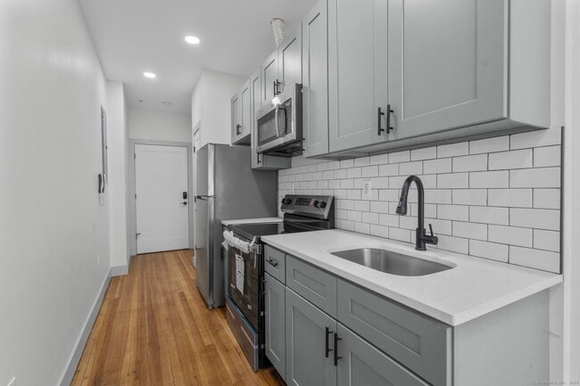 Photo - 111 Bank St Unidad 2A