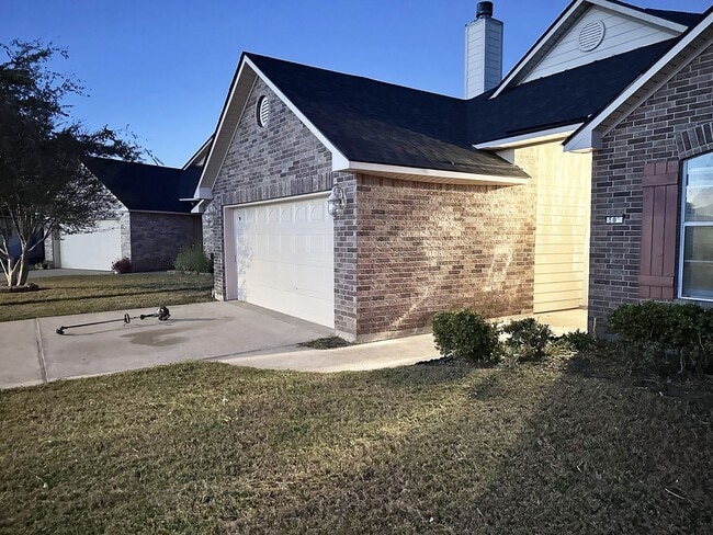 Photo - 505 Gaston Cir