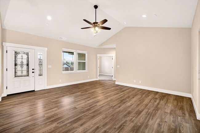 Photo - 3-bedroom, 2-bathroom home nestled in the ...