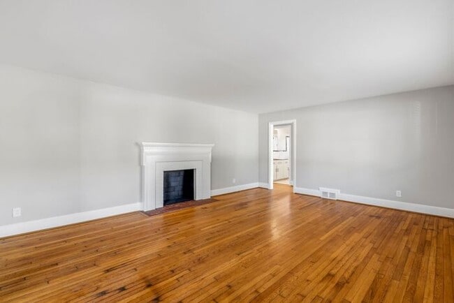 Photo - NW - Large Brick Ranch, Updated, Hardwoods, LR, DR, Den, Two Decorative Fire Places, Fenced, Stor...