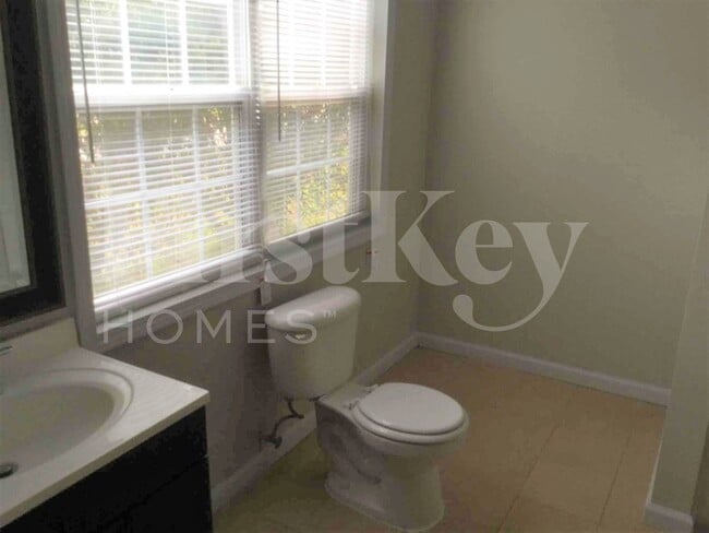Photo - 4816 Clove Dr SW