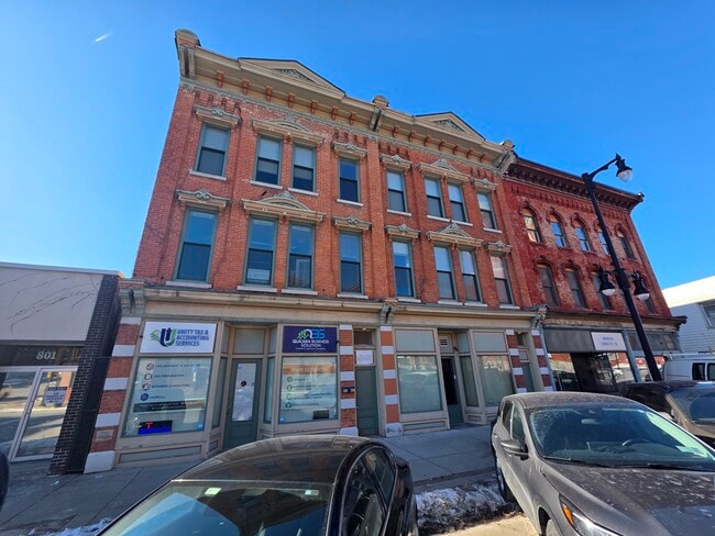 Exterior- Apt A is the middle left unit - 809A N Salina St Unit 809A