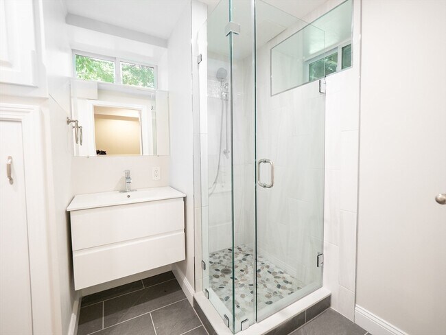 Photo - 117 Beaumont Ave Unit 2