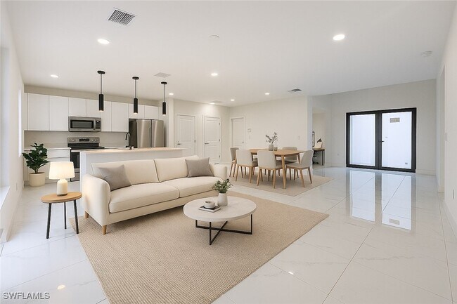 Photo - 3304 67th St W