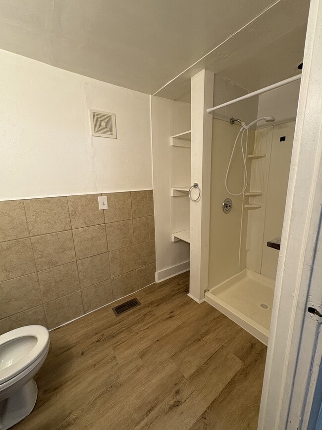 Photo - 31 N Elm St Unit 1