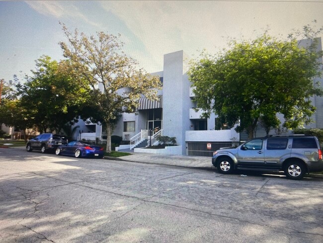 Photo - 200 W Chestnut St Unidad 105