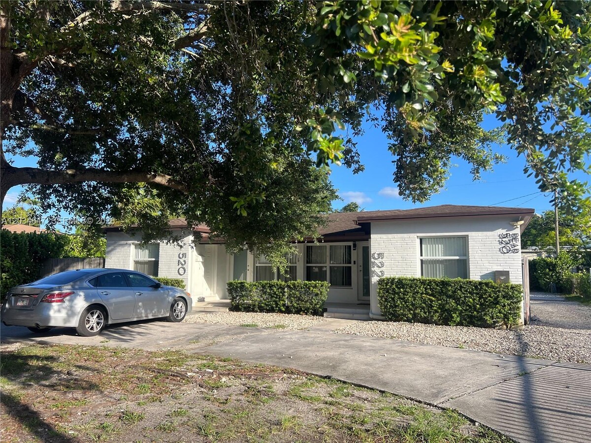 Photo - 520 NW 104th St Unit 520