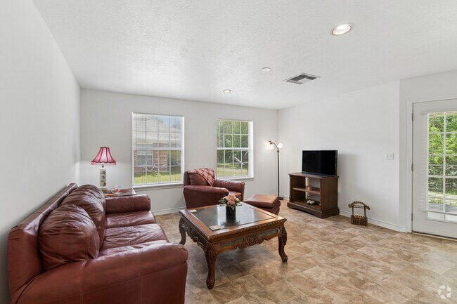 2BR, 2BA - 1,145SF - Living Room