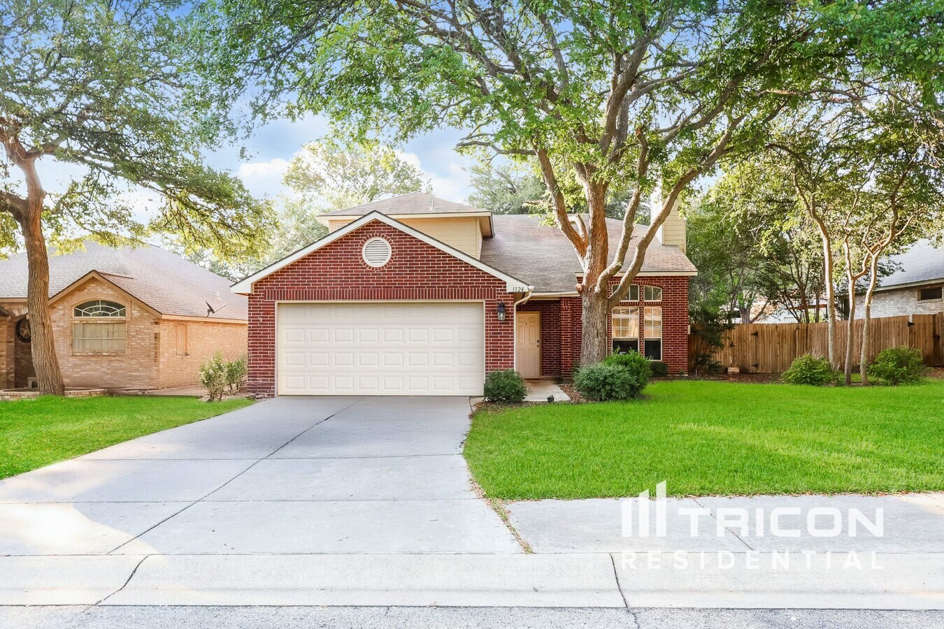 Photo - 1124 Berry Creek Dr House