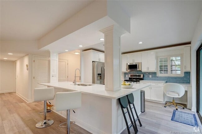 Building Photo - 4103 SE Centerboard Ln Unit 2A Rental