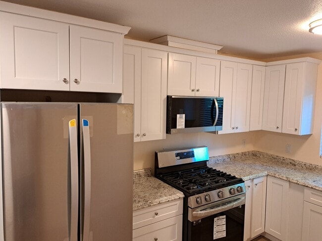 Photo - 35049 Cedar Ave Unit #C