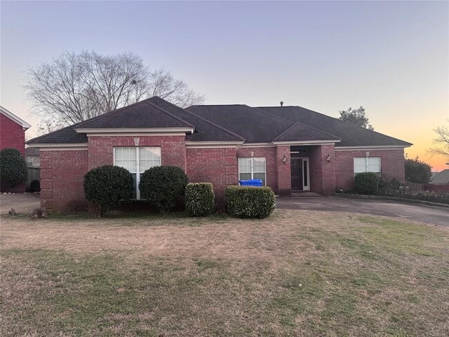 Photo - 1924 Dundee Dr