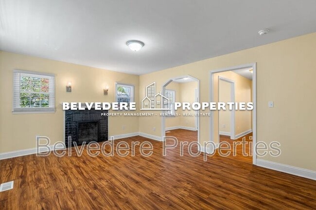 Photo - 810 Elwell Ave