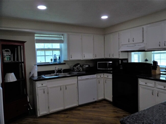 Photo - 13545 Northshore Loop