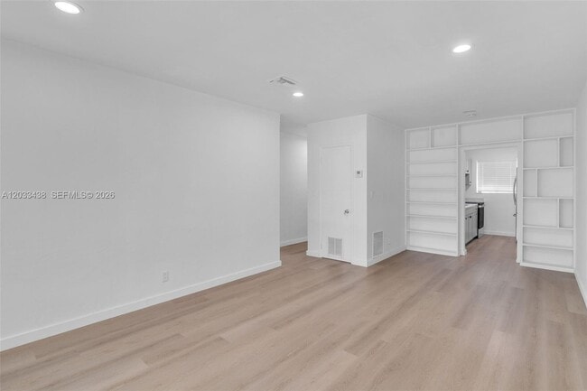 Photo - 401 SW 25th Ave