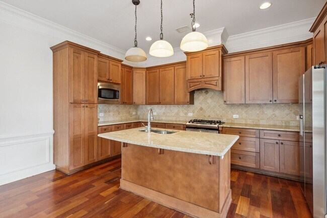 Photo - Morning coffee, evening dinners, weekend strolls—life here is wonderfully walkable.