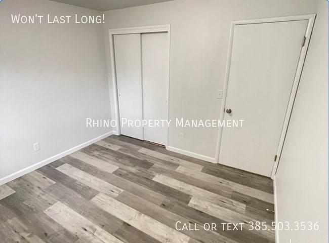 Photo - 1993 Champagne Ave