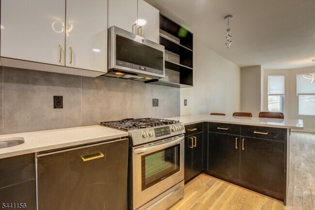Photo - 623 38th St Unit 2