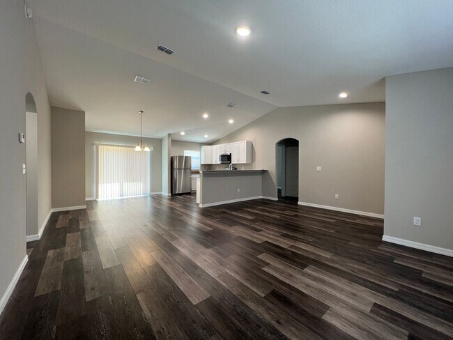 Photo - Lovely 3 Bedroom, 2 Bathroom Home in Ocala!!!